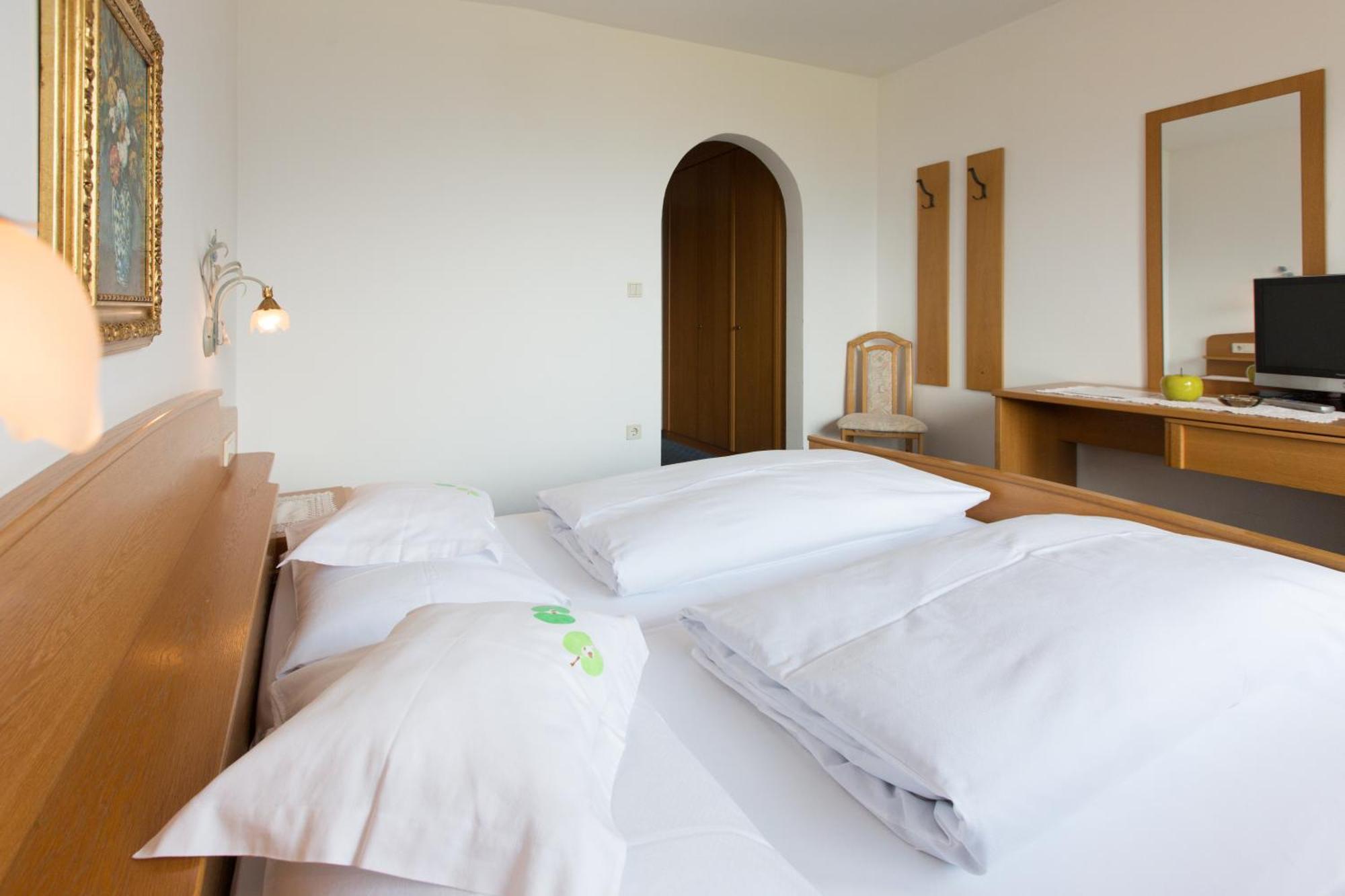 Bed and Breakfast Linghof Tirolo Exterior foto